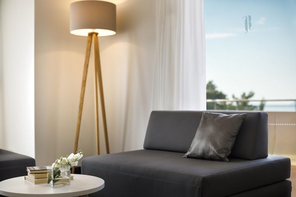 Remisens Albatros Hotel